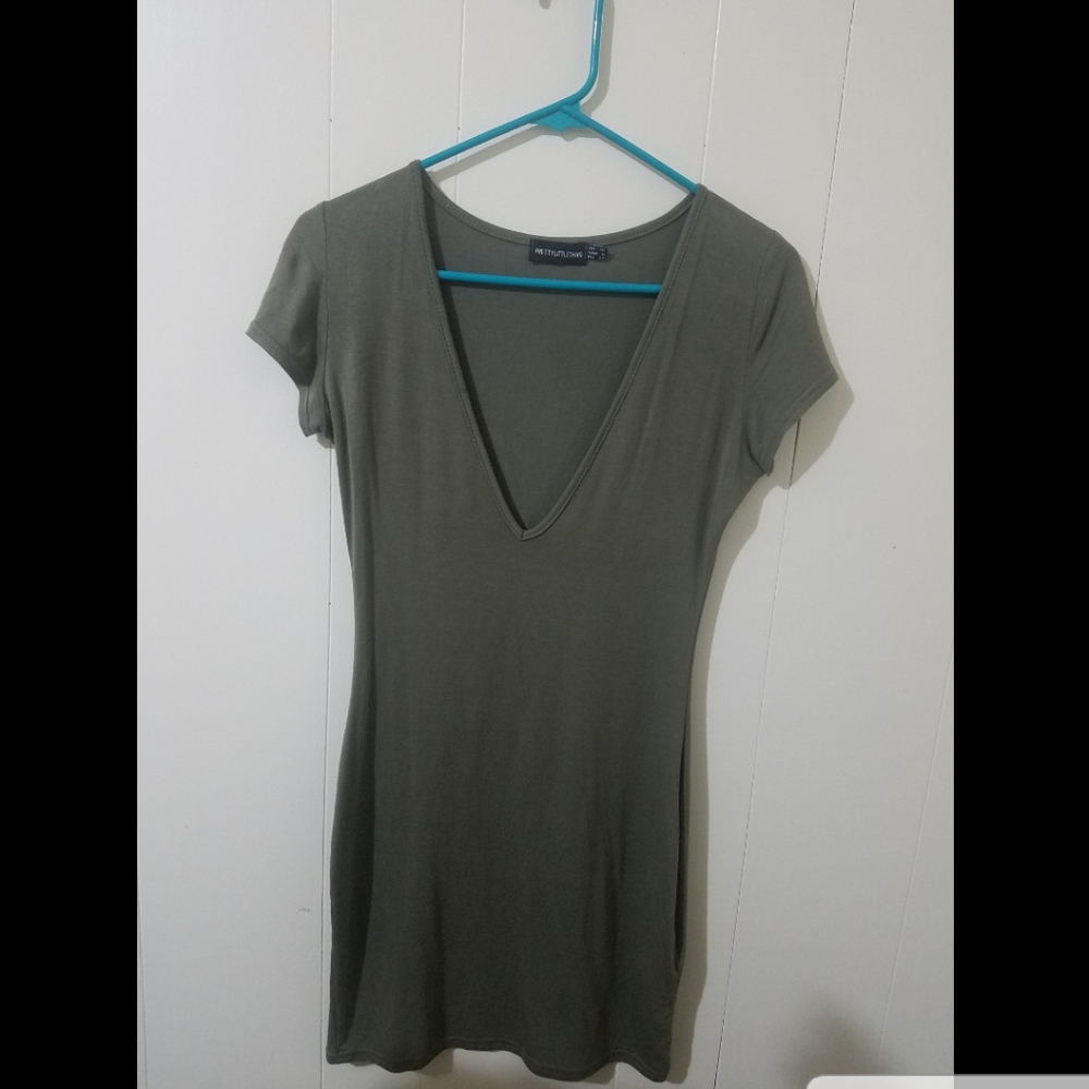 PrettyLittleThing v-neck long tshirt dress